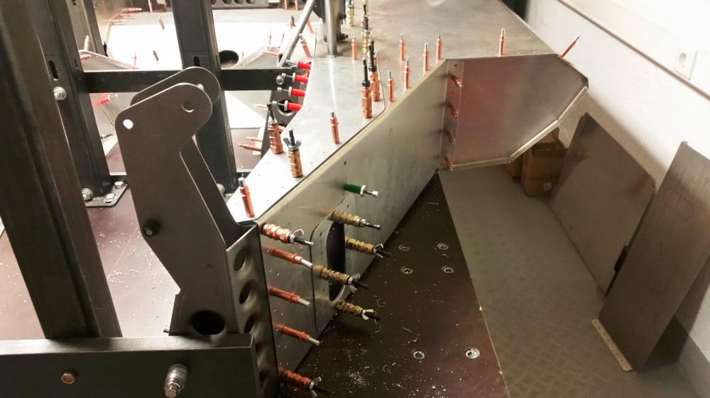 Rear_Section_right2.jpg