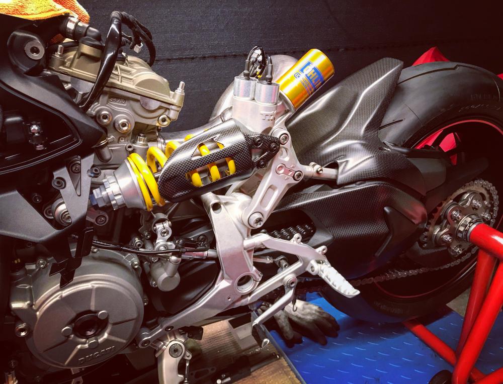 E285363B-BA2A-423D-BEAE-D2BC4735616A.thu