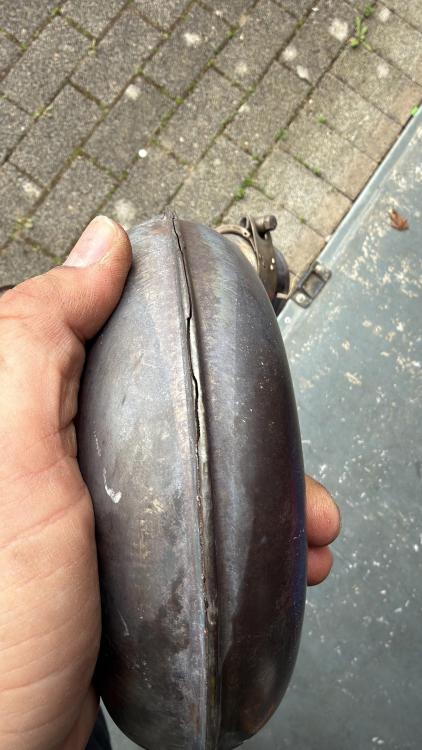 Auspuff.thumb.jpg.bcb5a5c3114040a8d908779f0660108d.jpg